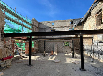 plataforma metálica en vivienda a reformar