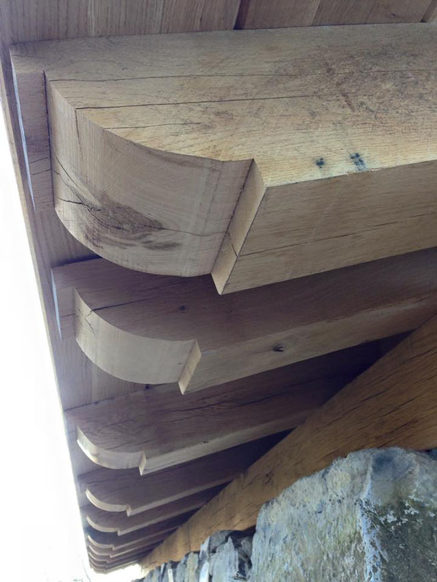 detalles del tejado en madera