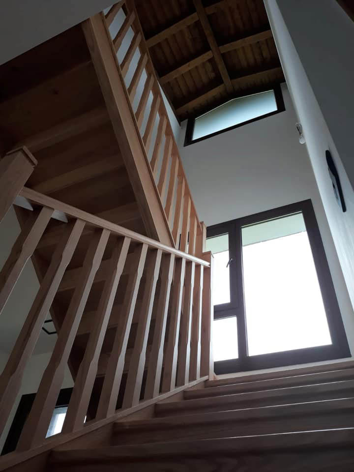 foto escalera interior vivienda